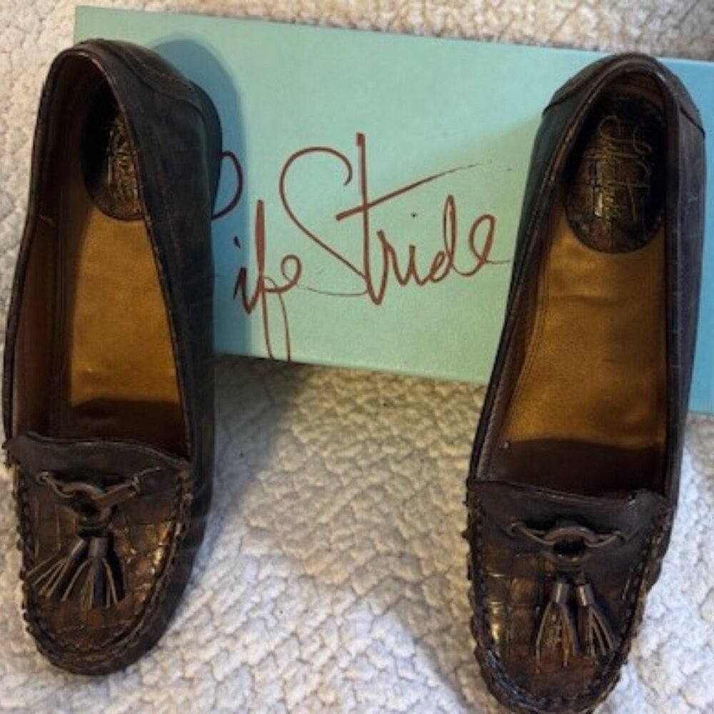 LIFE STRIDES LEATHER LOAFERS